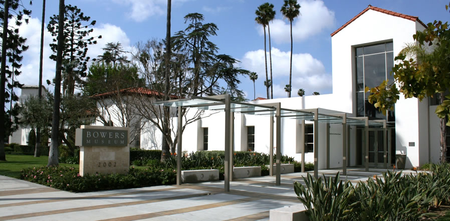 bowers_museum_main_entrance.jpg