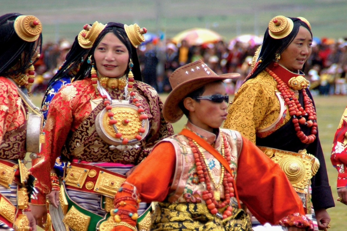 Nomad Festivals of Tibet: Their Costumes and Horse Trappings with Cheri Hunter